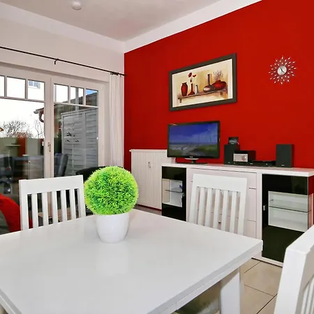 Strandstrasse 32 07 * Ostseebad Kühlungsborn